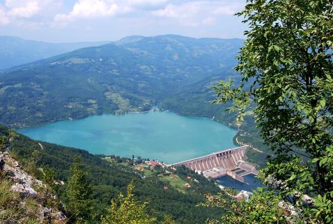 jezero-perucac-brana